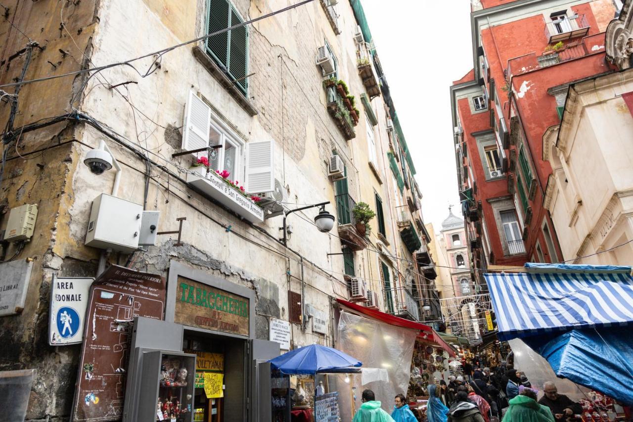 A Fenestrella E San Gregorio Armeno Apartment Naples Exterior photo